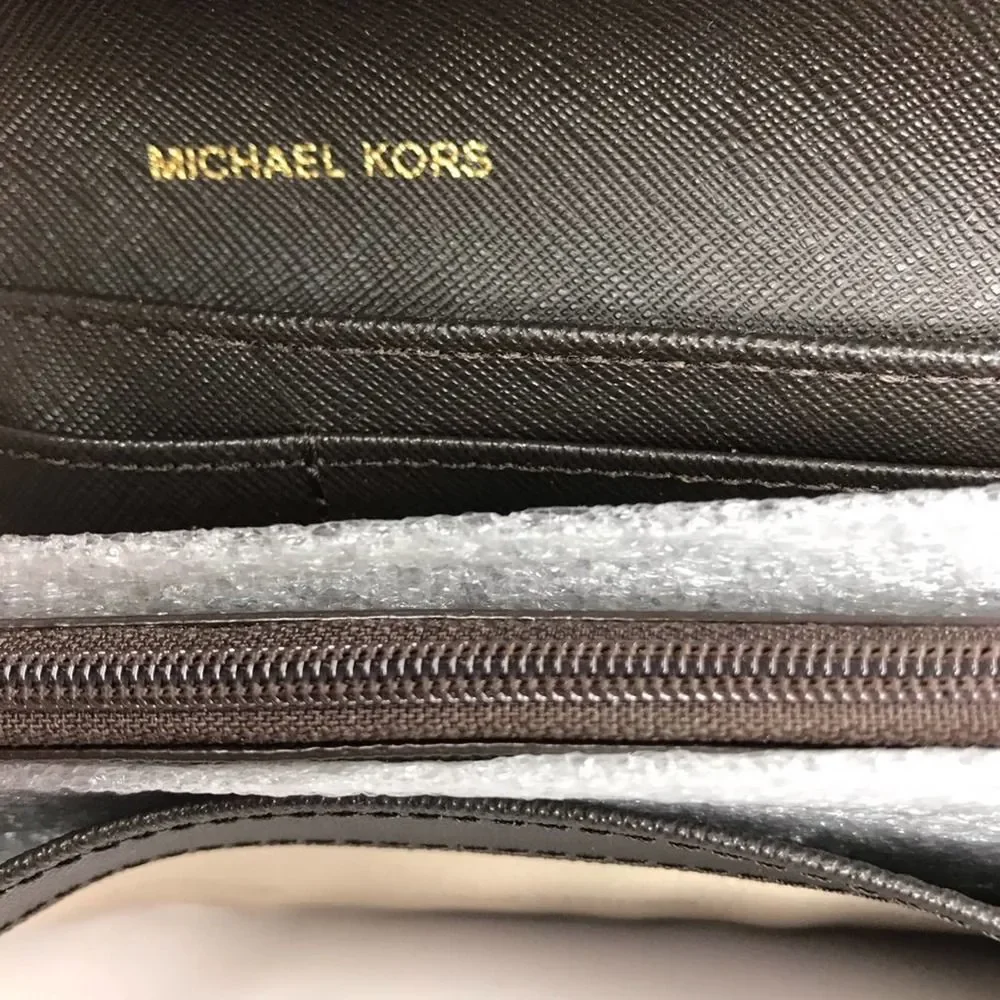 Michael Kors Fulton Gusset Wallet NWOT - Picture 5 of 5